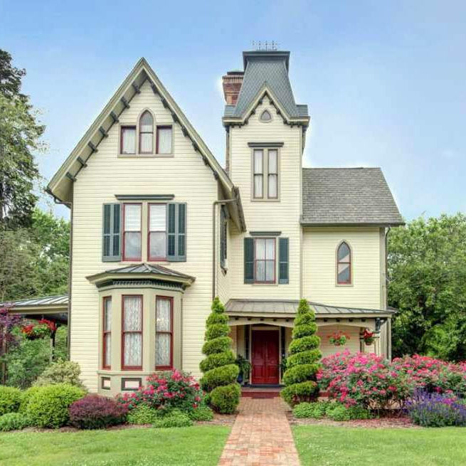 9 Tips To Add Some Gothic Revival Flair To Your Home